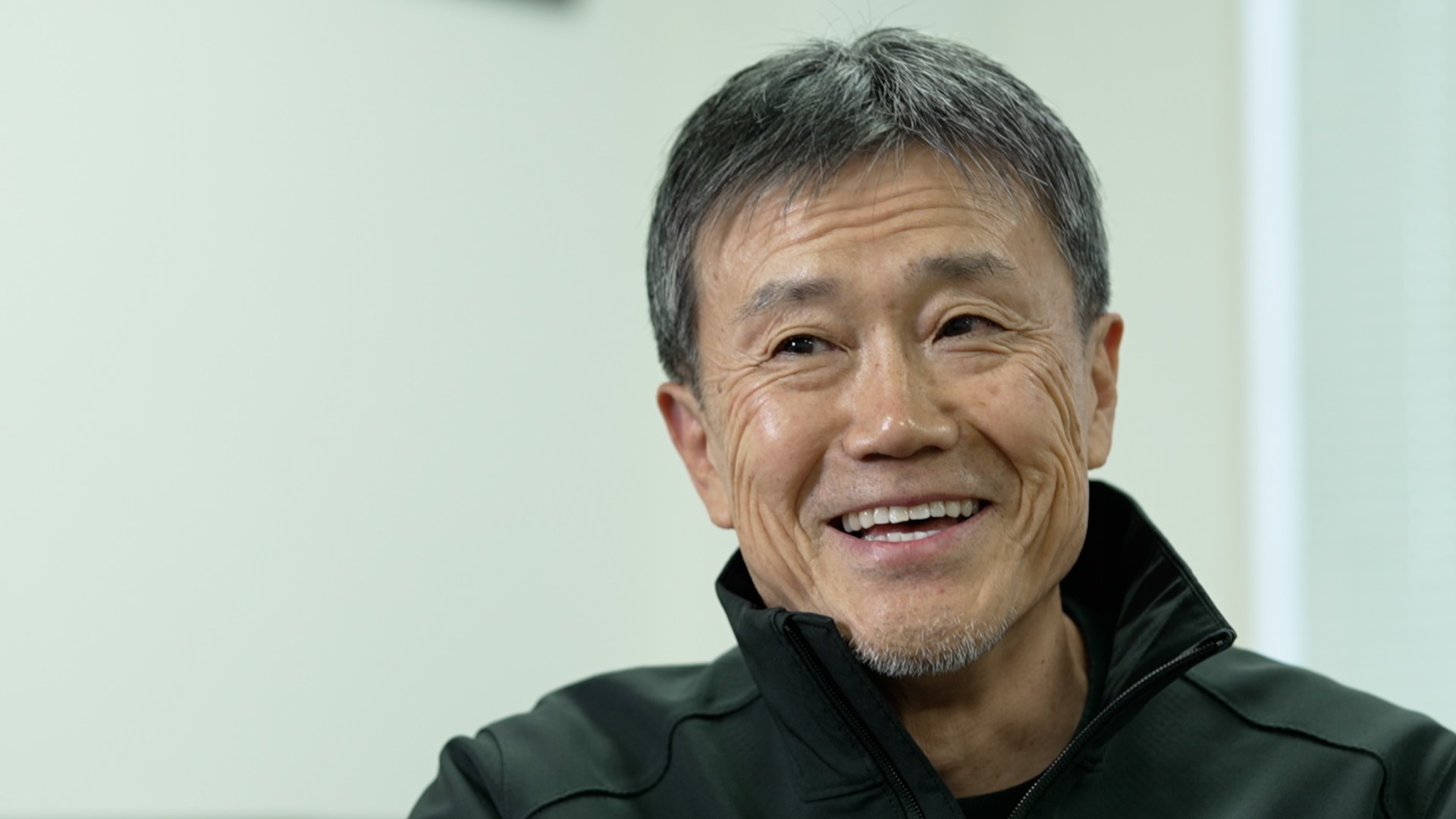 横顔1_株式会社エヌ・ピー・シー_代表取締役社長_伊藤雅文さん.jpg