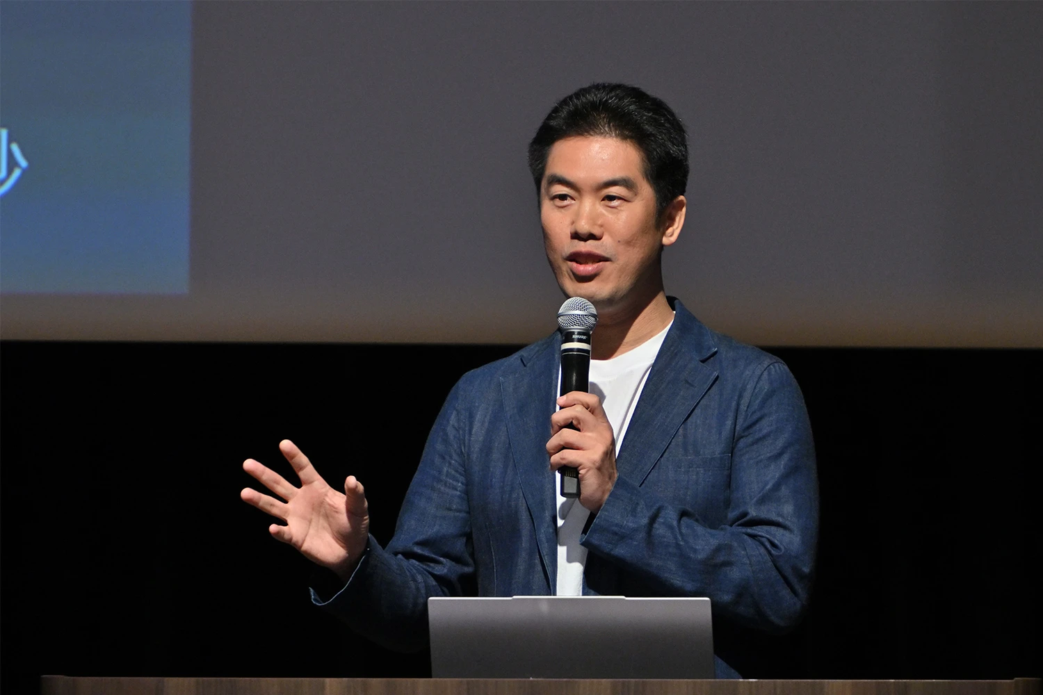 富士通株式会社のピッチの様子